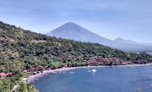 Bus dari Pasuruan ke Karangasem